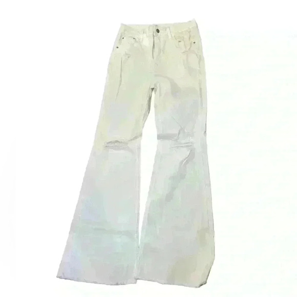 Denim - L&M STRETCHY FLARED WHITE JEANS